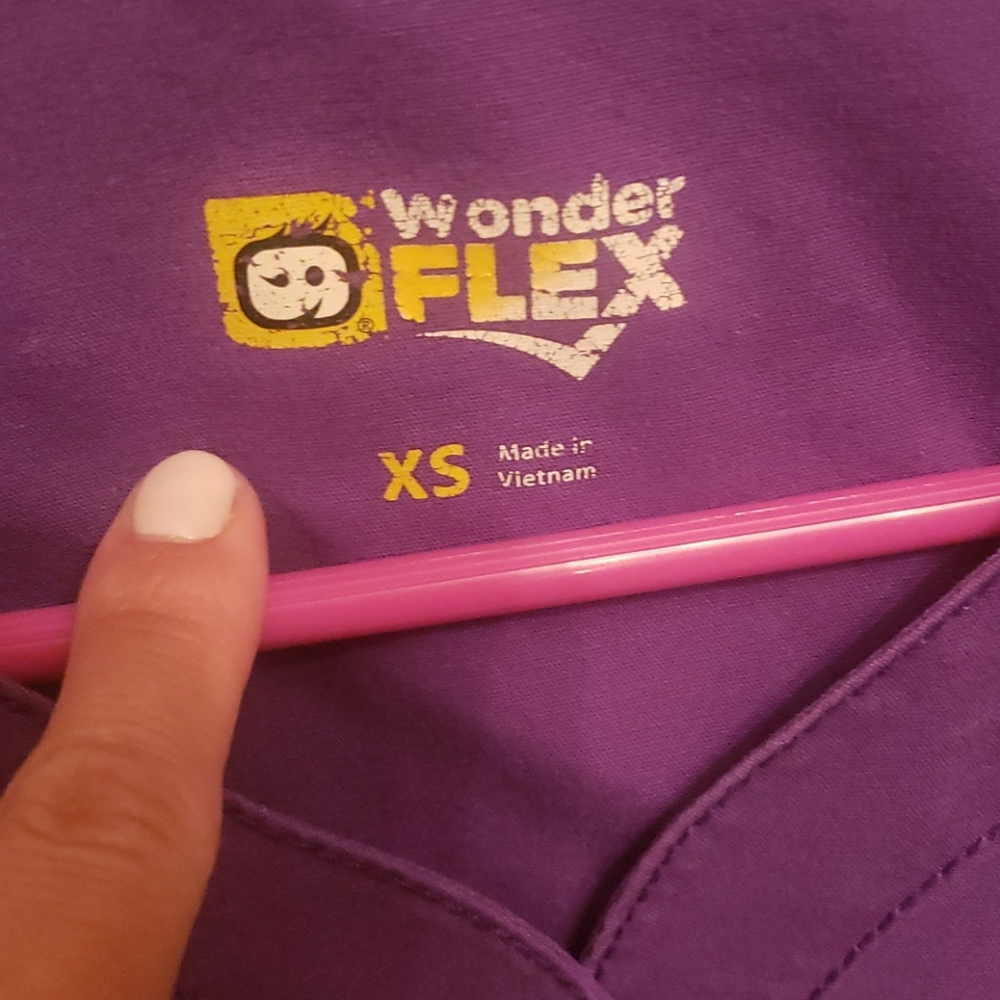 Scrub Set - Picture 6 of 6